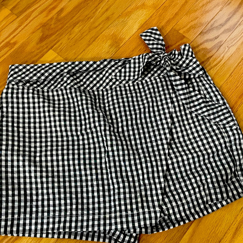 vineyard vines black gingham skort s